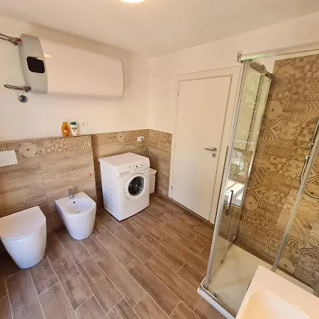 Al Castello - Aeroporto Delle Marche - Ancona