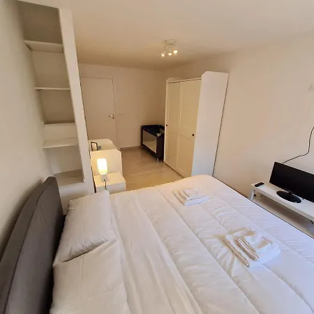 Al Castello - Aeroporto Delle Marche - Ancona Daire